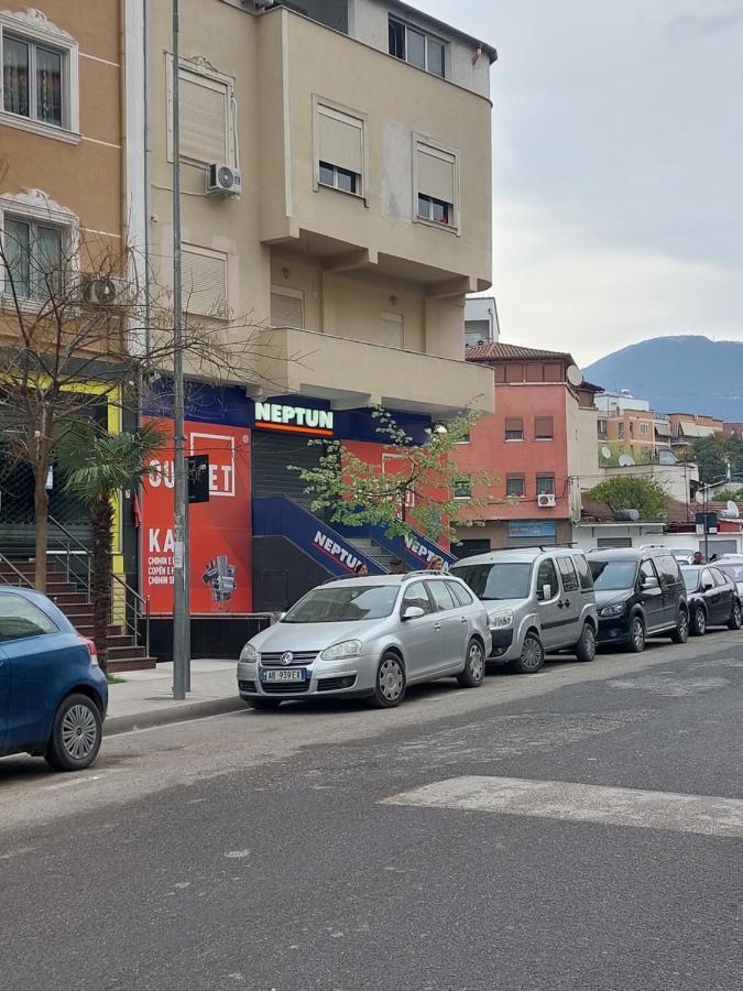 Vila Tafa Apartments Tirana Buitenkant foto