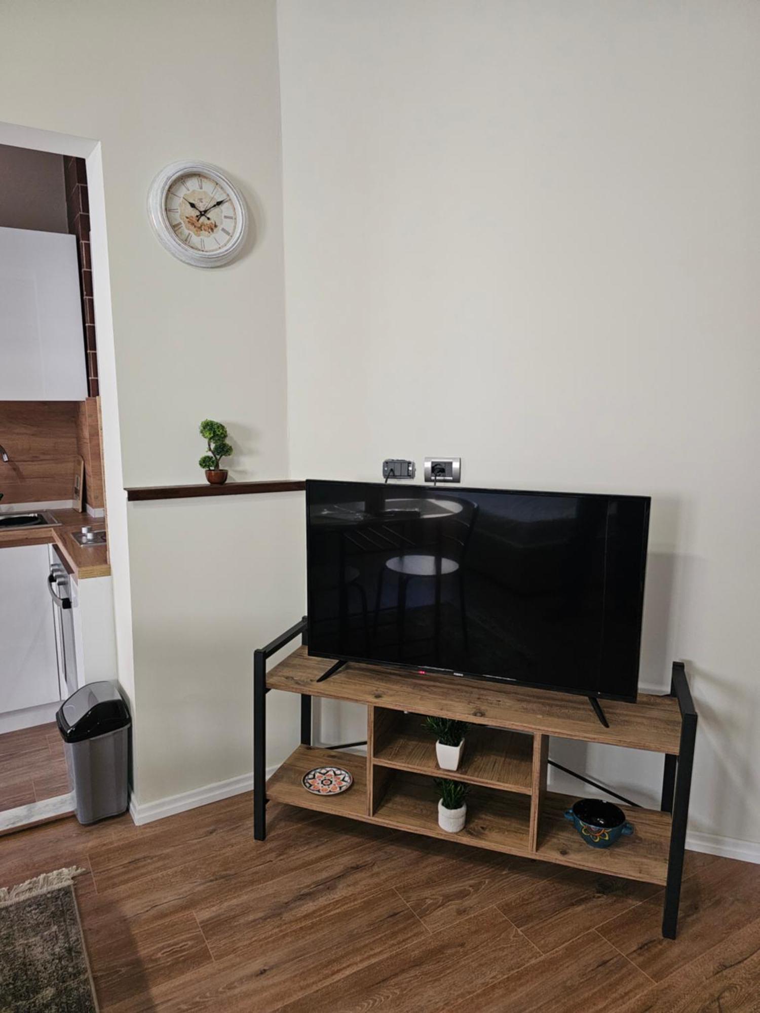 Vila Tafa Apartments Tirana Buitenkant foto