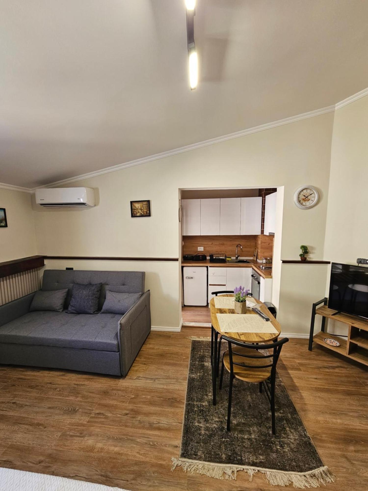 Vila Tafa Apartments Tirana Buitenkant foto